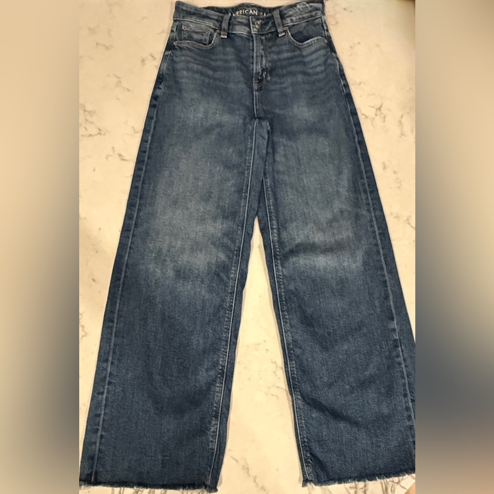 American Eagle - Super High-Rise Baggy Wideleg Jeans - Size 0 Short, like NEW!!